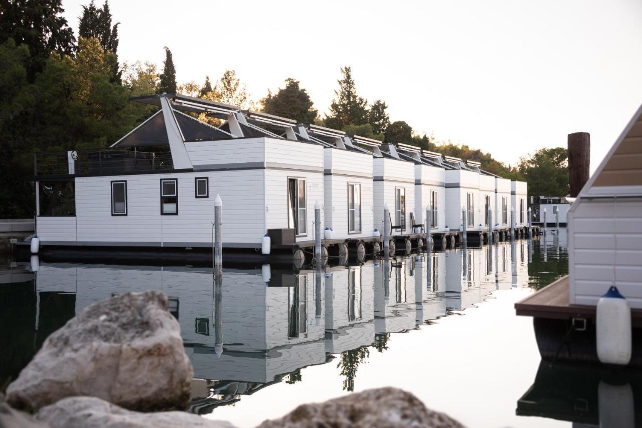The Sea Lodges Portoroz - Bootshaus Floating Sea House Экстерьер фото